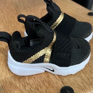 Barely worn- outgrew